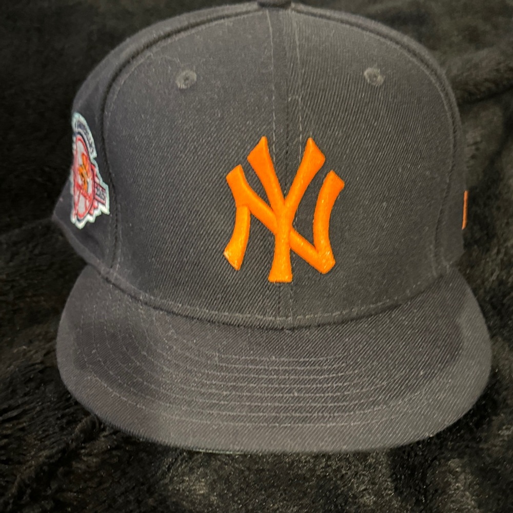 Yankee navy blue / turquoise brim Cap with Orange NY Logo size 71/2